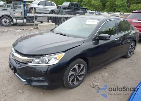 2016 Honda Accord Ex-L z USA, uszkodzony, nr VIN 1HGCR2F8XGA061471